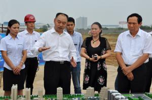 河南省委常委、洛陽市委書記陳雪楓調(diào)研炎黃科技園